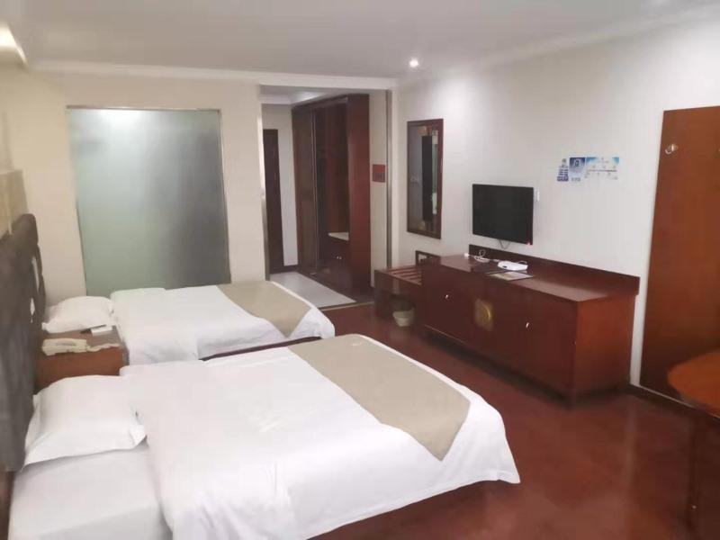 Greentree Inn Zhejiang Taizhou Tiantai Bus Station Express Hotel מראה חיצוני תמונה