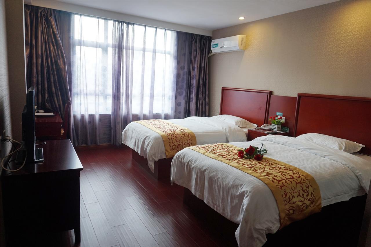 Greentree Inn Zhejiang Taizhou Tiantai Bus Station Express Hotel מראה חיצוני תמונה