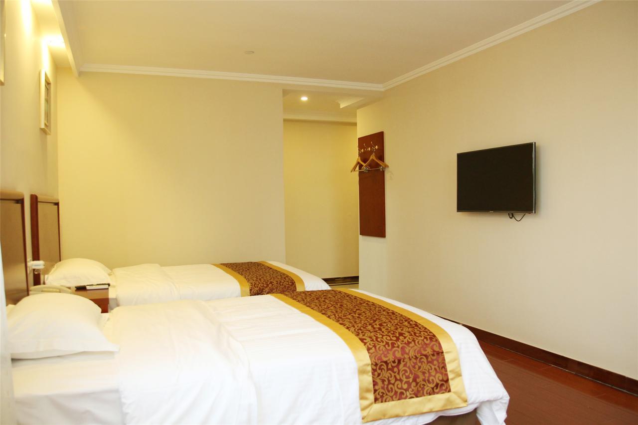 Greentree Inn Zhejiang Taizhou Tiantai Bus Station Express Hotel מראה חיצוני תמונה