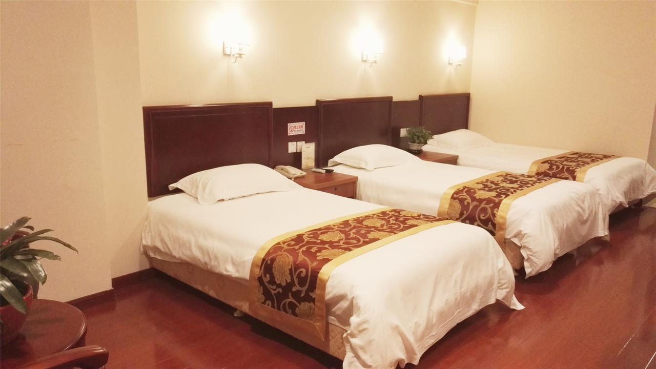 Greentree Inn Zhejiang Taizhou Tiantai Bus Station Express Hotel מראה חיצוני תמונה