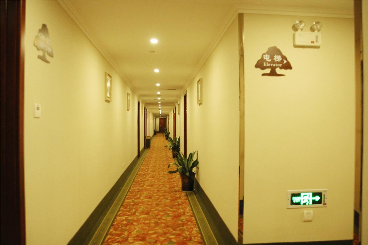 Greentree Inn Zhejiang Taizhou Tiantai Bus Station Express Hotel מראה חיצוני תמונה